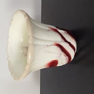 Stunning vintage burgundy and white swirl vase